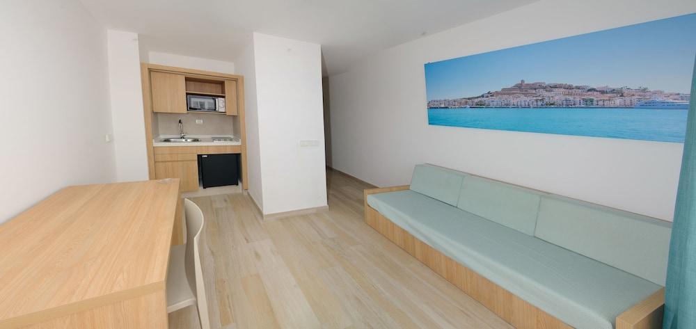 Sunside Central Park Apartamentos - Only Adults Sant Antoni de Portmany Exterior foto