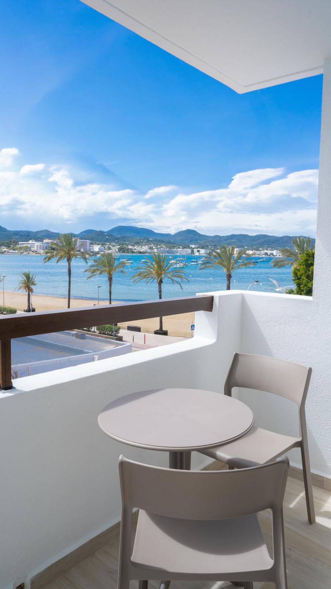 Sunside Ibiza Studios - Only Adults- Formerly Known As Central Park Sant Antoni de Portmany Exterior foto